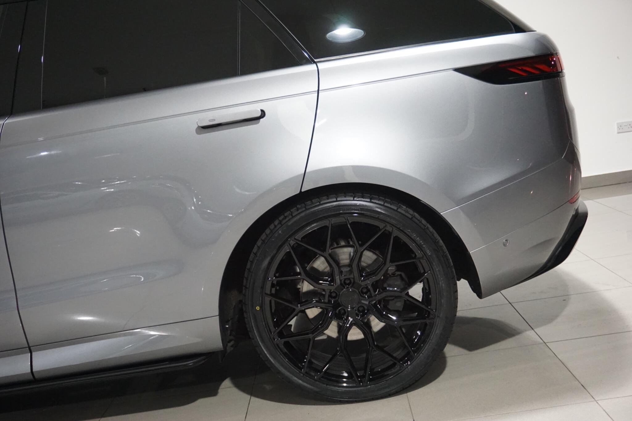 Land Rover Range Rover Sport 3.0 D300 MHEV Autobiography SUV 5dr Diesel Auto 4WD Euro 6 (s/s) (300 ps)
